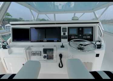 Bertram 700 Convertible