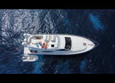 Ferretti Yachts 550