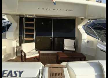 Ferretti Yachts 550